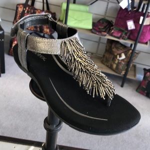 Aetrex flat sandal beauty and comfort in one!